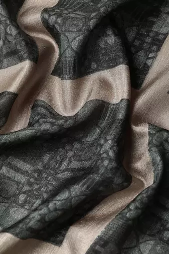 Green geometric printed poly silk casual saree with blouse piece