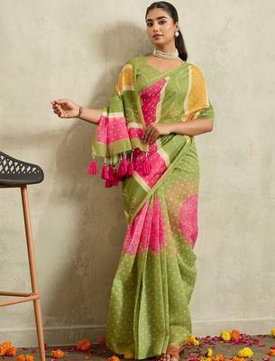 Green printed blended cotton designer saree with blouse piece 1