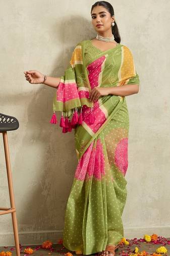 Green printed blended cotton designer saree with blouse piece