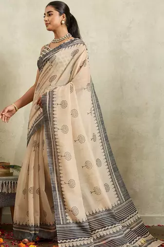 Cream printed blended cotton designer saree with blouse piece
