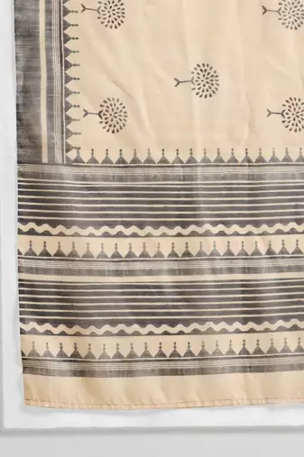 Cream printed blended cotton designer saree with blouse piece