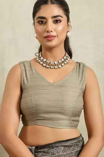 Grey printed blended cotton designer saree with blouse piece