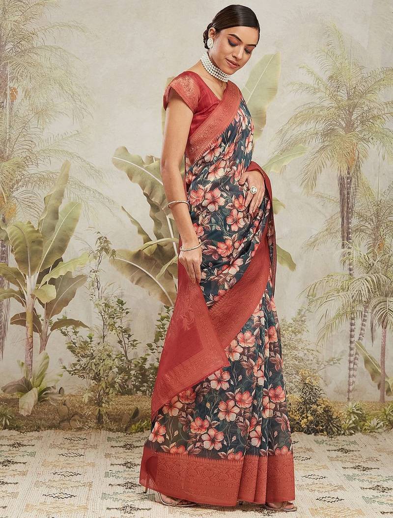 Green printed silk blend ethnic saree with blouse piece