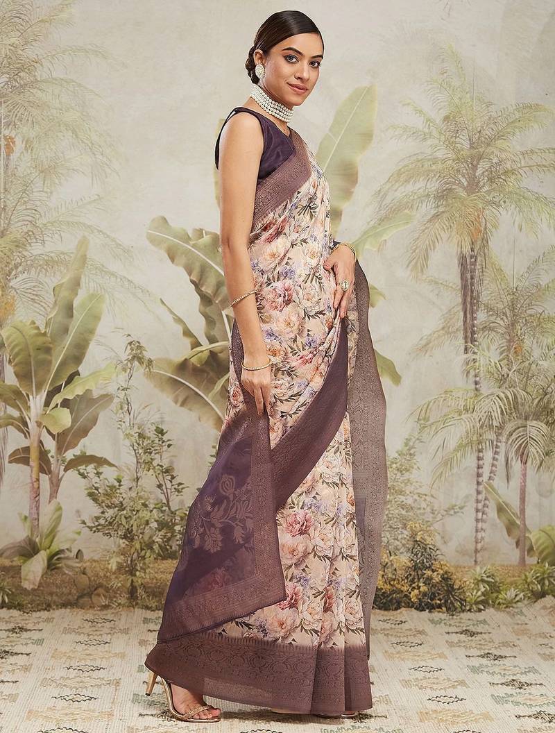 Cream printed silk blend ethnic saree with blouse piece