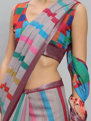 Grey printed blended cotton designer saree with blouse piece 4