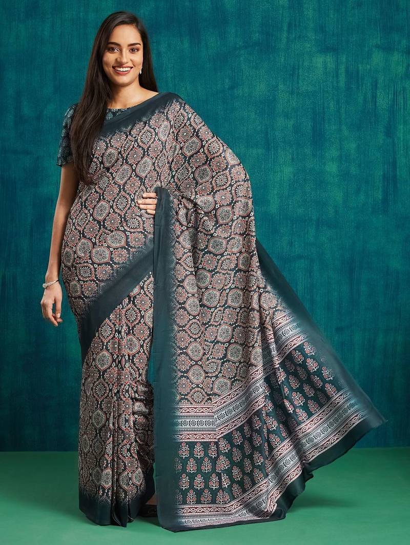 Navy blue printed blended cotton designer saree with blouse piece