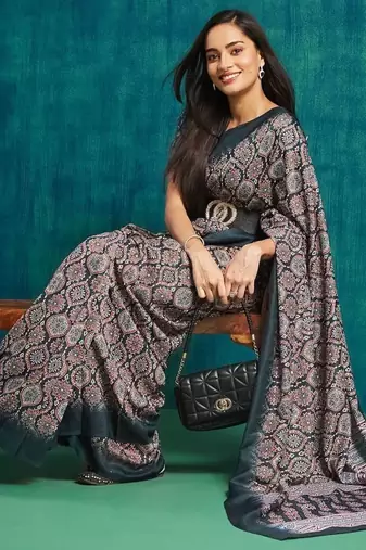 Navy blue printed blended cotton designer saree with blouse piece