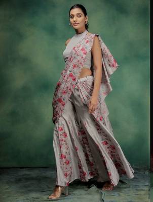Pink printed silk blend ethnic saree with blouse piece 4