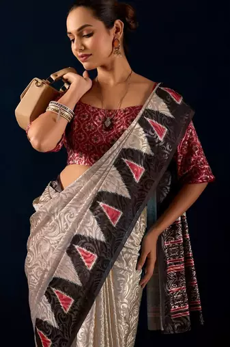 Cream printed brasso casual saree with blouse piece