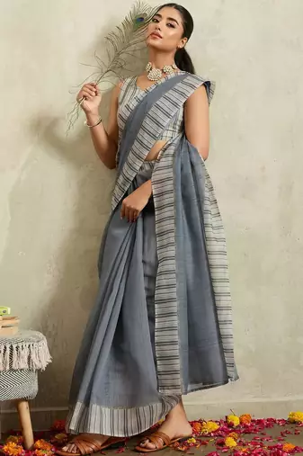 Grey printed blended cotton designer saree with blouse piece