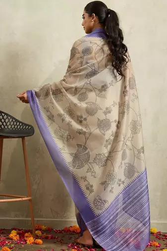 Cream printed blended cotton designer saree with blouse piece