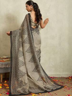Grey printed blended cotton designer saree with blouse piece 4