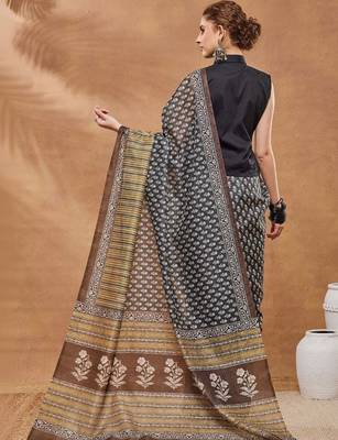 Black printed silk blend ethnic saree with blouse piece 5