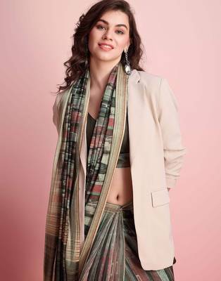 Grey printed linen casual saree with blouse piece 5