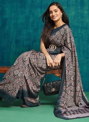 Blue printed blended cotton designer saree with blouse piece 3