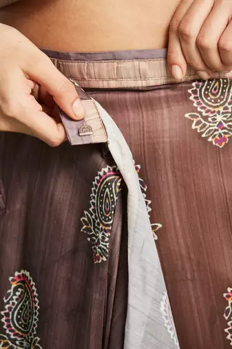 Coffee brown printed blended cotton designer saree with blouse piece