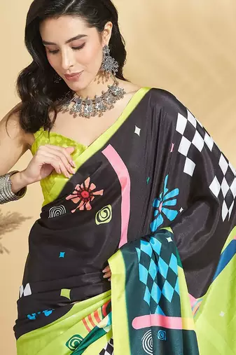 Green printed crepe casual saree with blouse piece