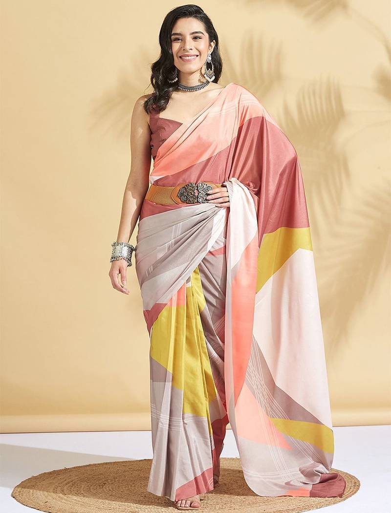 Cream printed crepe casual saree with blouse piece