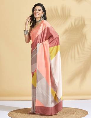 Cream printed crepe casual saree with blouse piece 2