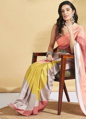 Cream printed crepe casual saree with blouse piece 4