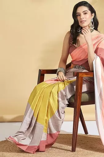 Cream printed crepe casual saree with blouse piece