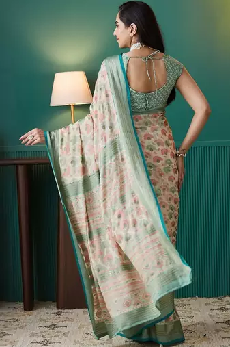 Cream printed brasso casual saree with blouse piece
