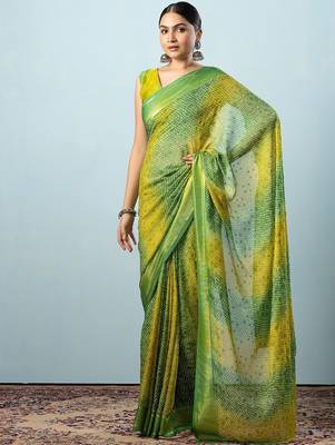 Green elegant printed georgette saree with blouse piece 3