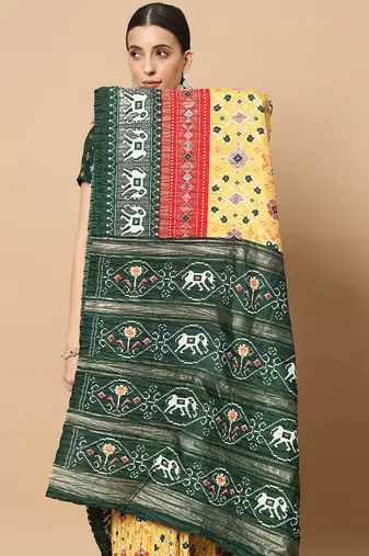 Yellow printed silk blend ethnic saree with blouse piece
