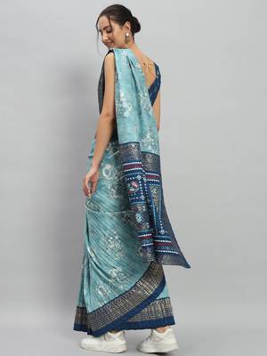 Green printed silk blend ethnic saree with blouse piece 4