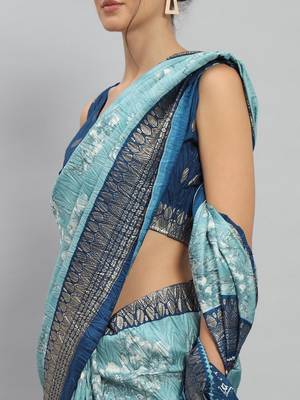 Green printed silk blend ethnic saree with blouse piece 5