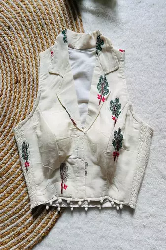 Off white printed cotton designer sleeveless readymade saree blouse for women festive ethnic wear