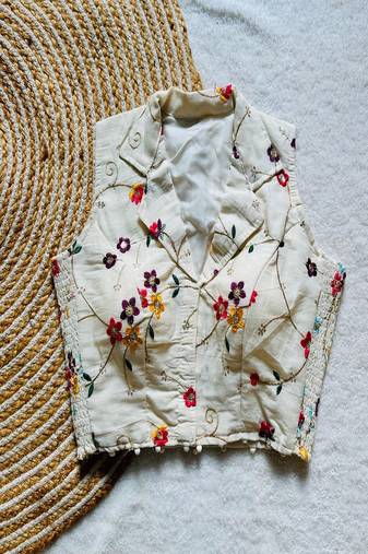 Off white floral embroidered cotton designer sleeveless readymade saree blouse for women festive wear