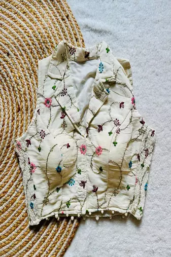 Off white multicolor embroidered cotton designer sleeveless readymade saree blouse for women festive wear
