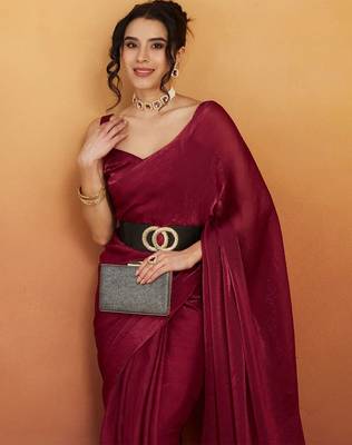 Red plain tissue festive wear saree with blouse piece 4