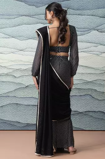 Black elegant printed georgette saree with blouse piece