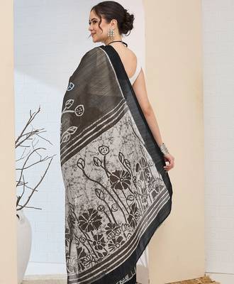 Black printed silk blend ethnic saree with blouse piece 3