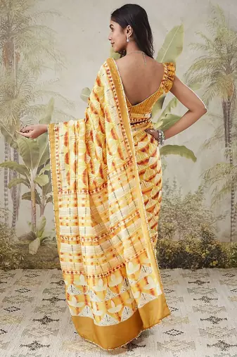 Yellow elegant printed polycotton saree with blouse piece
