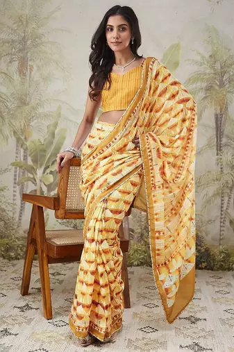 Yellow elegant printed polycotton saree with blouse piece