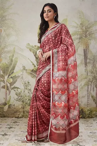 Maroon elegant printed polycotton saree with blouse piece