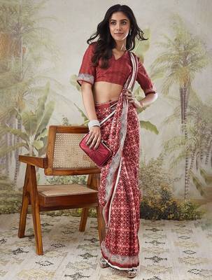 Maroon elegant printed polycotton saree with blouse piece 4