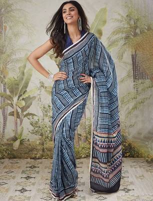 Navy blue elegant printed polycotton saree with blouse piece 1