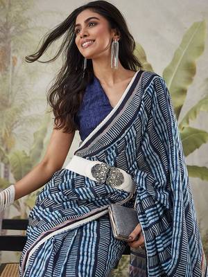 Navy blue elegant printed polycotton saree with blouse piece 5