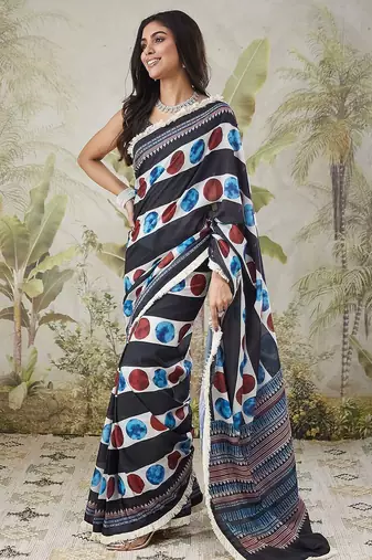Black elegant printed polycotton saree with blouse piece