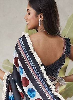 Black elegant printed polycotton saree with blouse piece 3