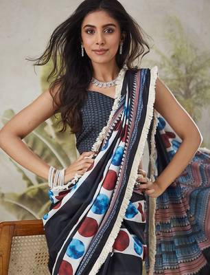 Black elegant printed polycotton saree with blouse piece 4