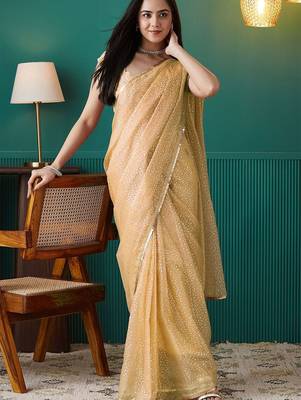 Yellow elegant printed organza saree with blouse piece 1