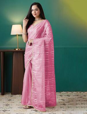 Pink elegant printed organza saree with blouse piece 2