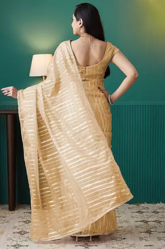 Yellow elegant printed organza saree with blouse piece