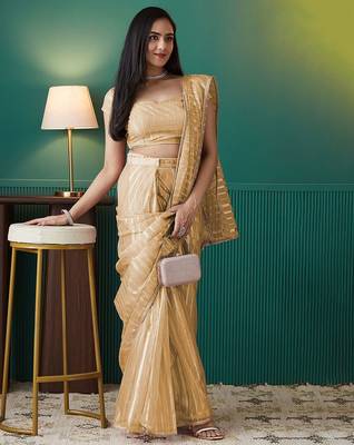 Yellow elegant printed organza saree with blouse piece 4
