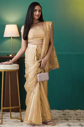 Yellow elegant printed organza saree with blouse piece